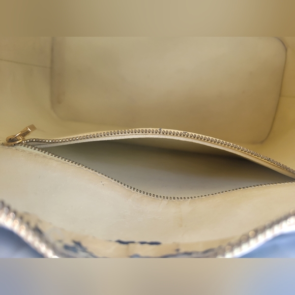 AUTHENTIC Louis Vuitton Houston patent leather vernis tote TH1909 - Picture 14 of 16